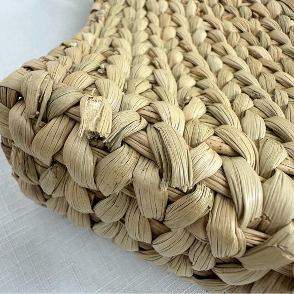 Unbranded Floral Embroidered Straw Handbag Purse - Picture 15 of 15